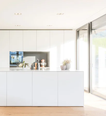 Interiér s vchodovými dveřmi Internorm – design a tepelná izolace